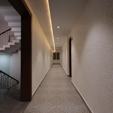 Hotel Regal Palm Moradabad Zewnętrze zdjęcie