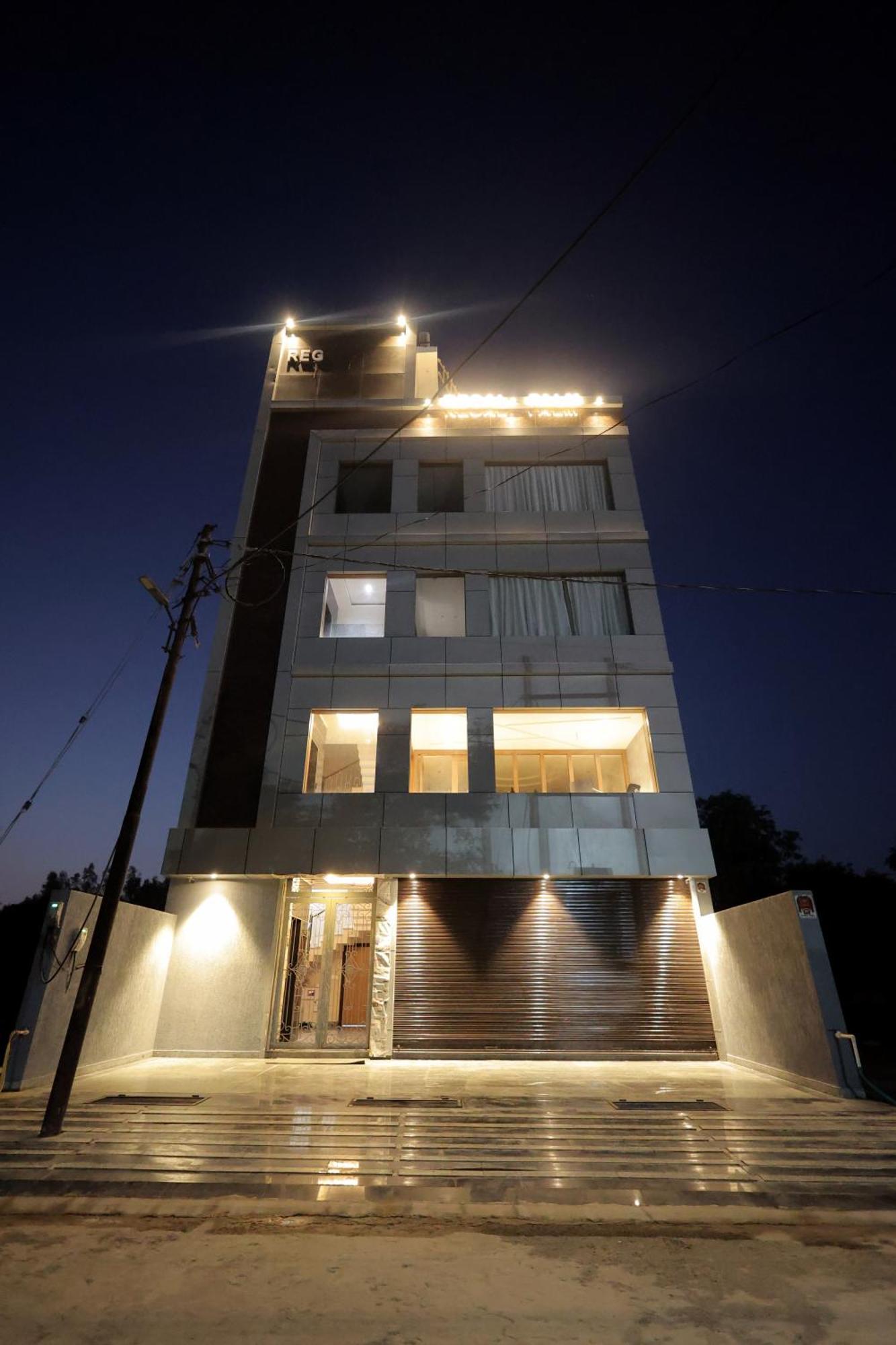 Hotel Regal Palm Moradabad Zewnętrze zdjęcie